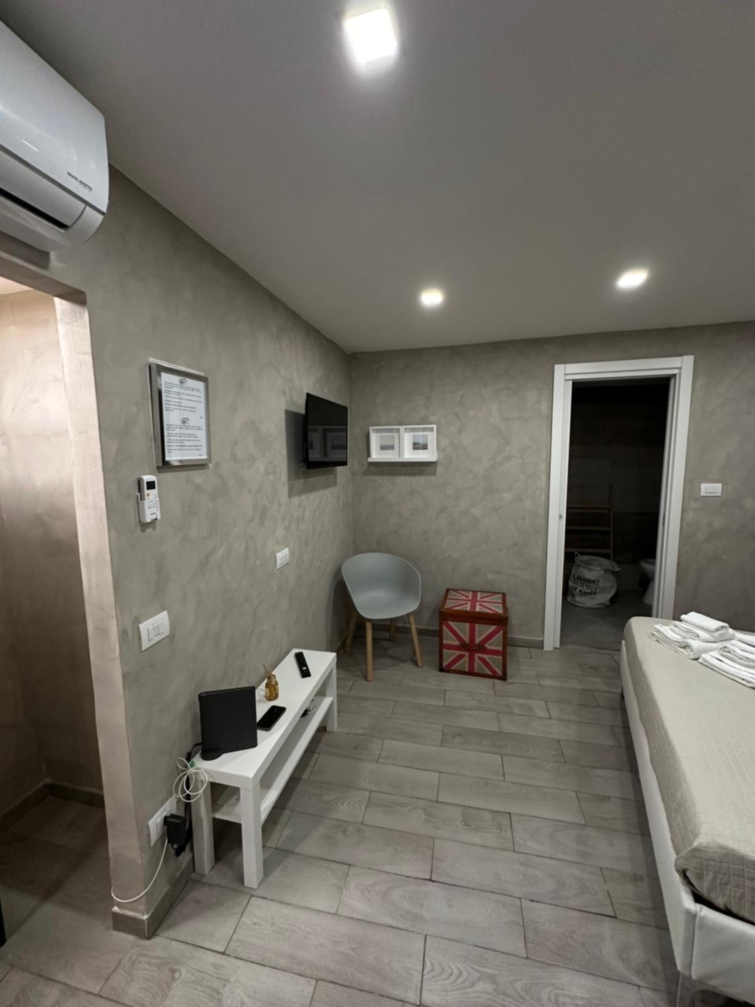 Carlotta'S Home 18 Naples Exterior photo