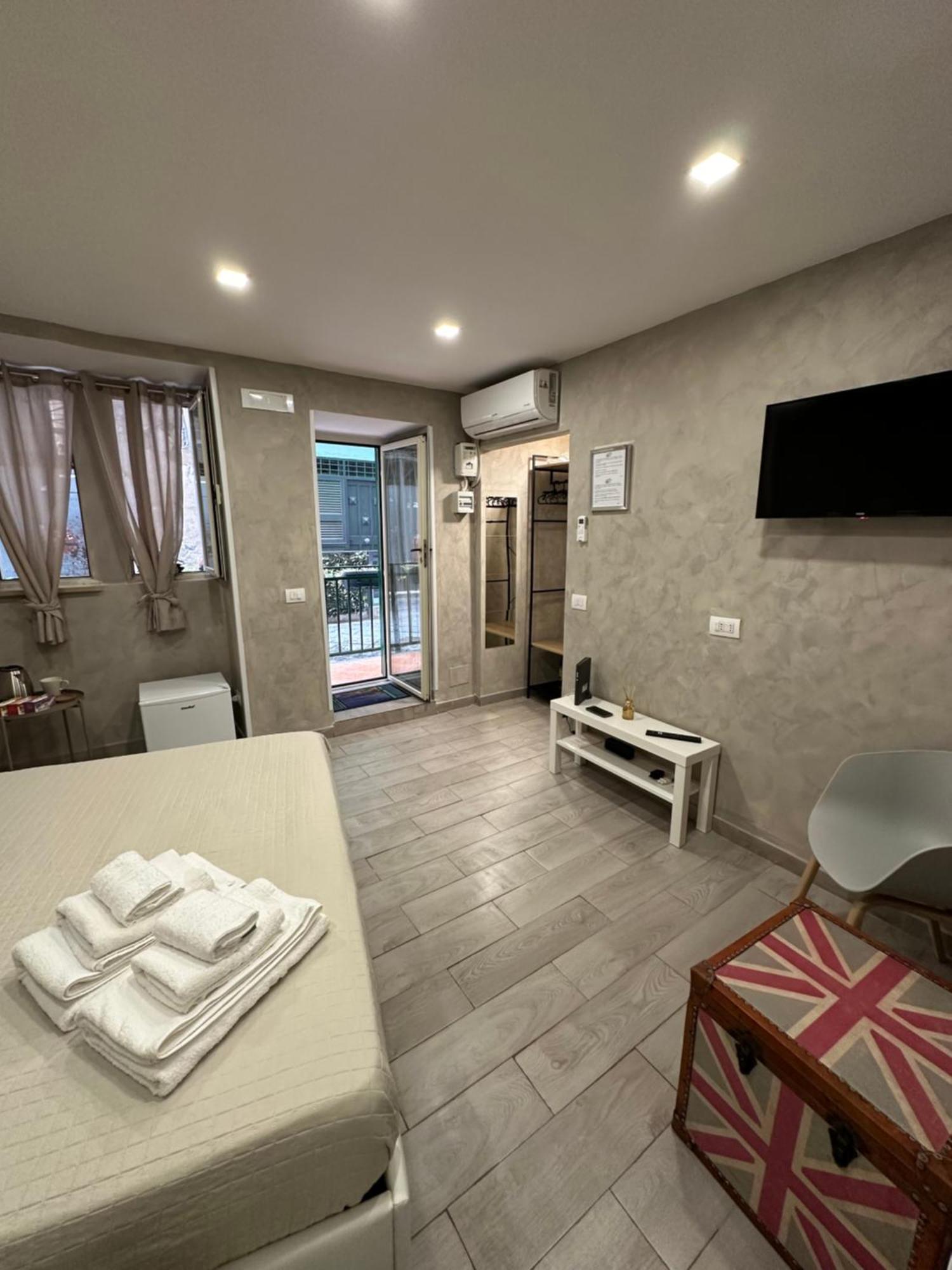 Carlotta'S Home 18 Naples Exterior photo